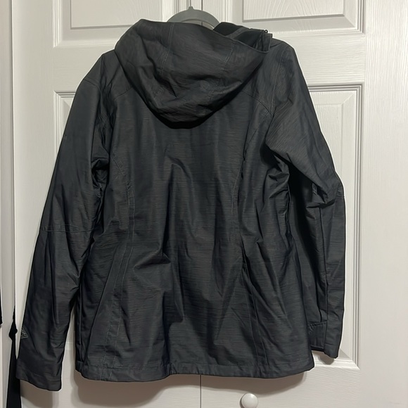 Columbia ski coat - Picture 12 of 12